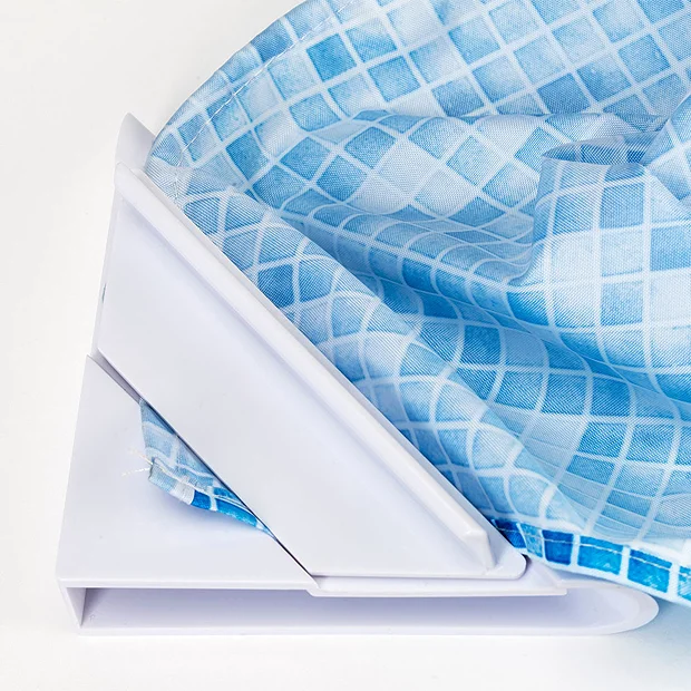 Croydex 125mm Magnetic Shower Curtain Clip 7 Croydex 125mm Magnetic Shower Curtain Clip - Image 5